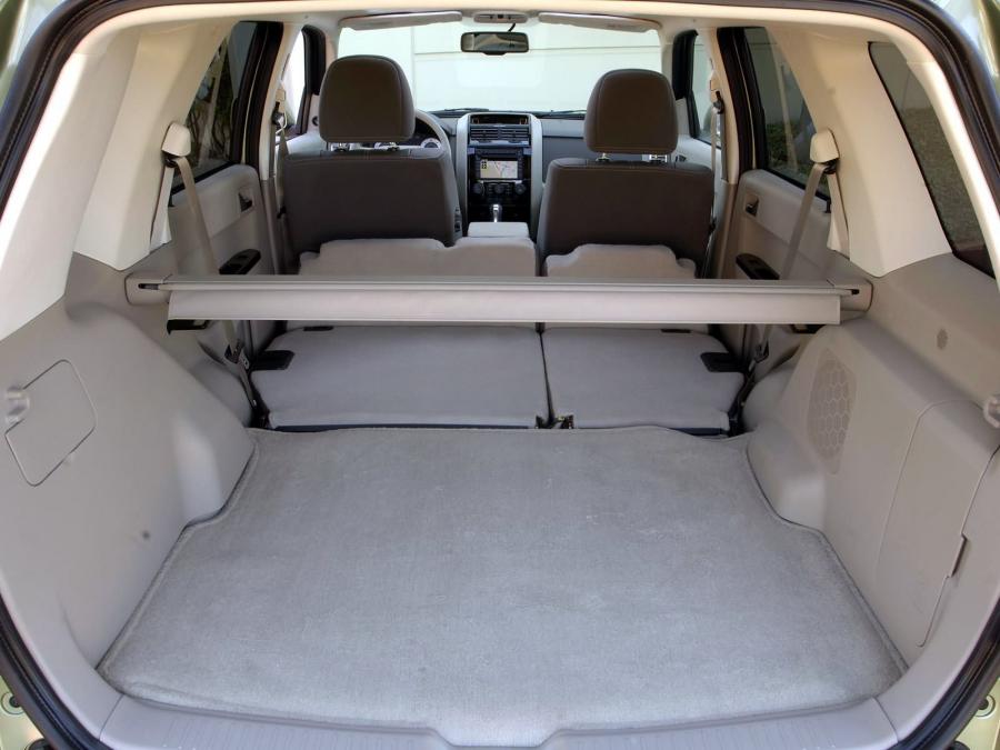  Mazda Tribute Hybrid 2008 года  (фото 11 из 16)